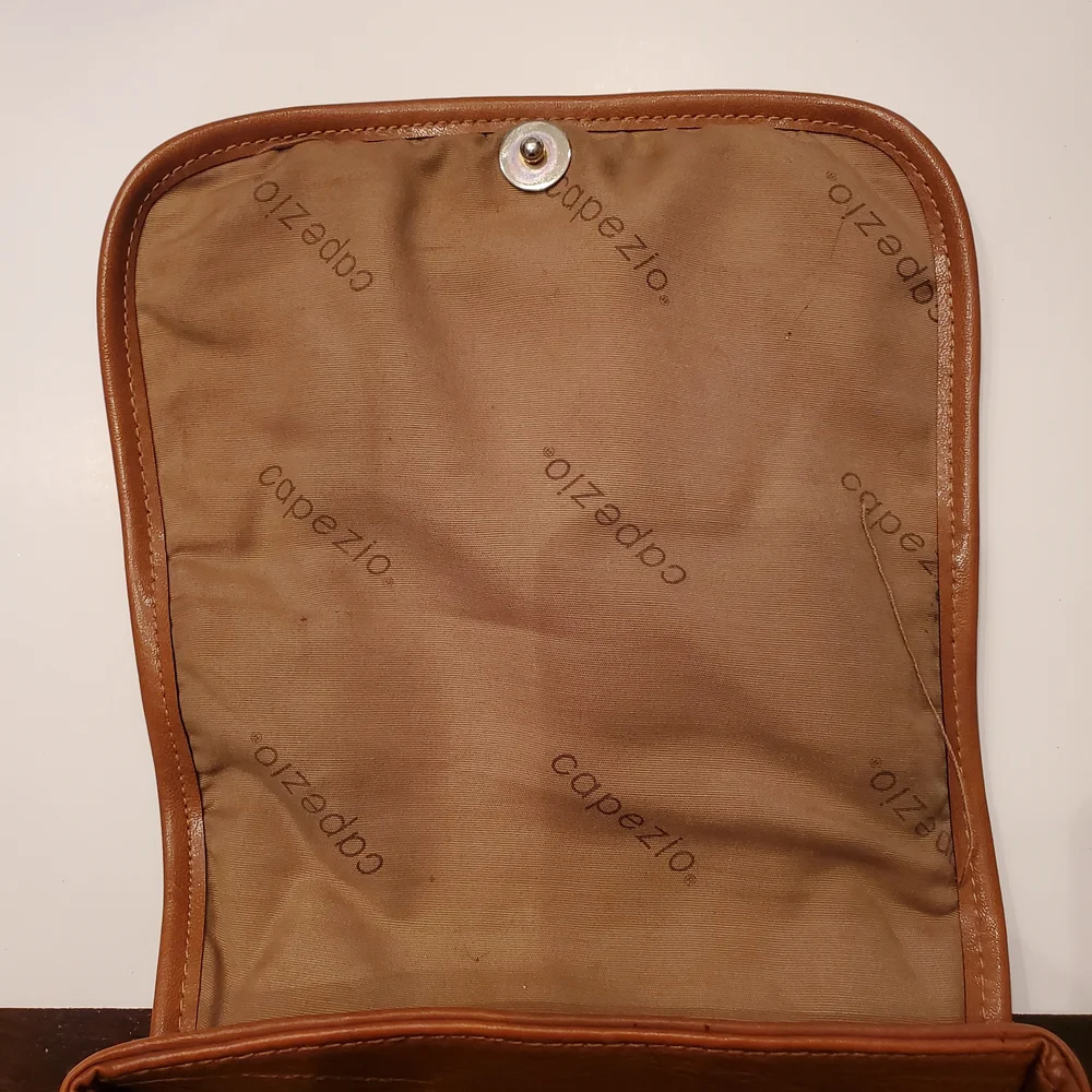 Vintage Capezio Cognac Bucket Crossbody Bag – Classic Gold Medallion